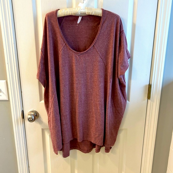 FP Movement City Vibes Tee - Picture 1 of 6